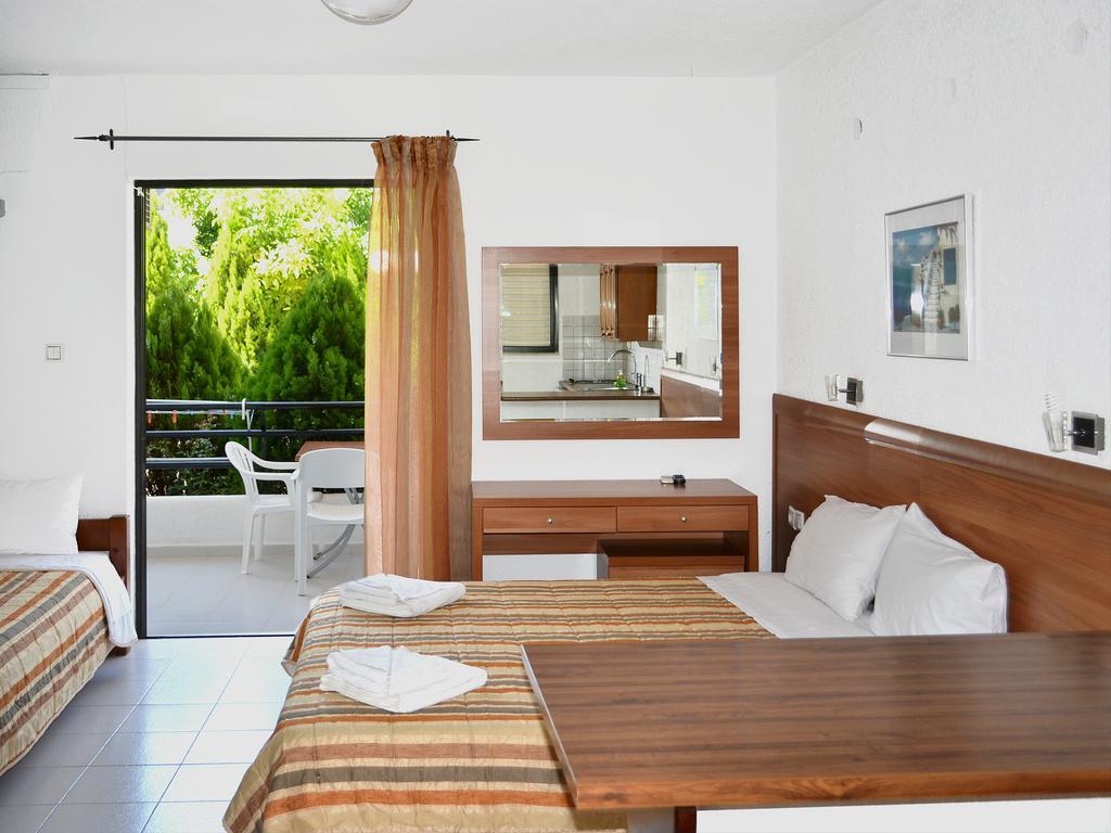 Kamares Apartments Εε Poros Town Pokój zdjęcie